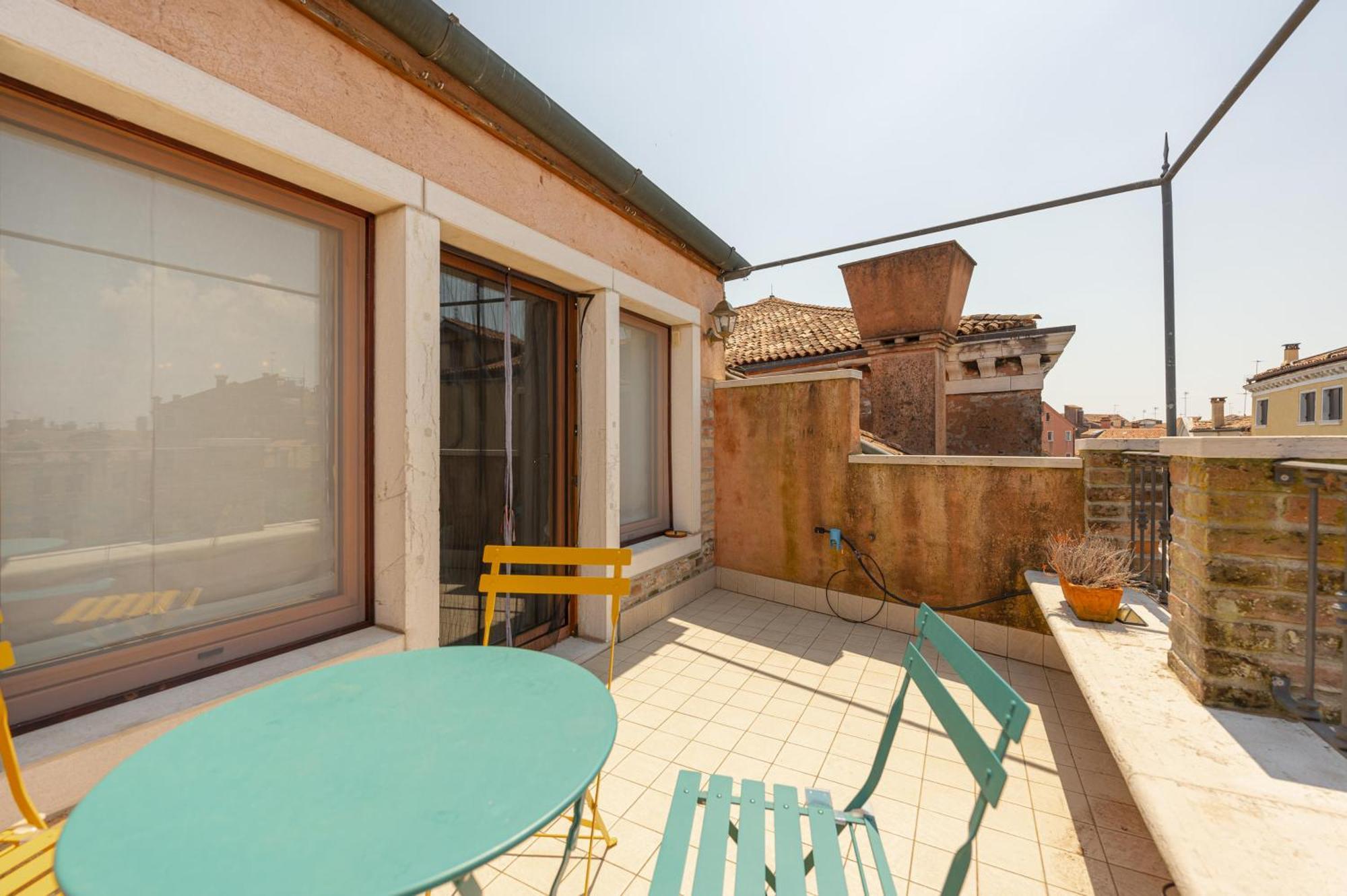 Ferienwohnung Luxury Penthouse With Terrace Venedig Exterior foto